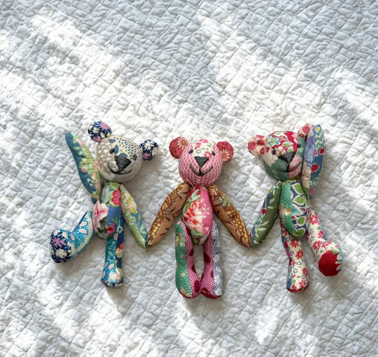 【嬉しい発見】Tildaくまさんキットで、    なんと5体の家族が作れました🐻💙